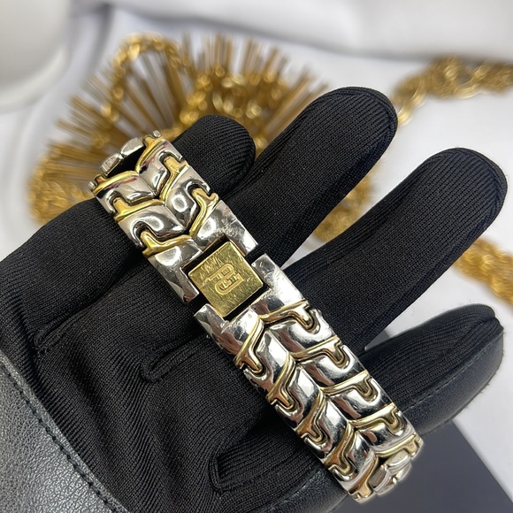 Paola Gucci two tone watch unisex, preloved new working battery - Picture 7 of 12